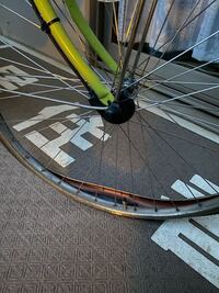 自転車をパンクさせられたと発狂