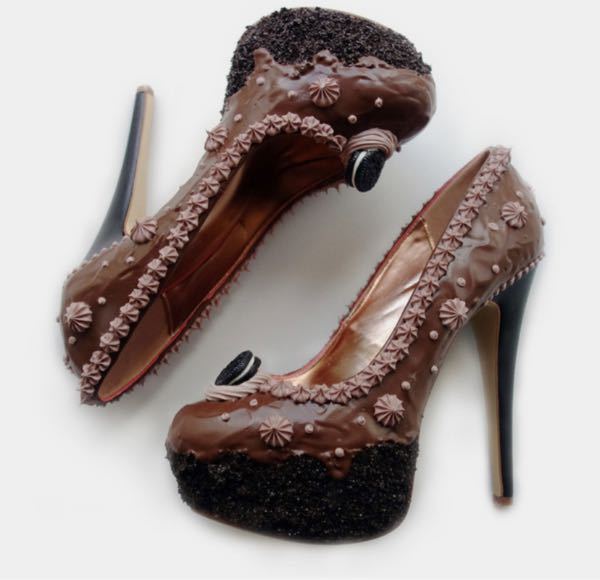 クリスマスにチョコレートみたいな靴を もらったら履きますか？