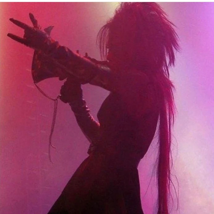 Hideが よくこの指の形 ハンドサイン をしていますが これ Yahoo 知恵袋