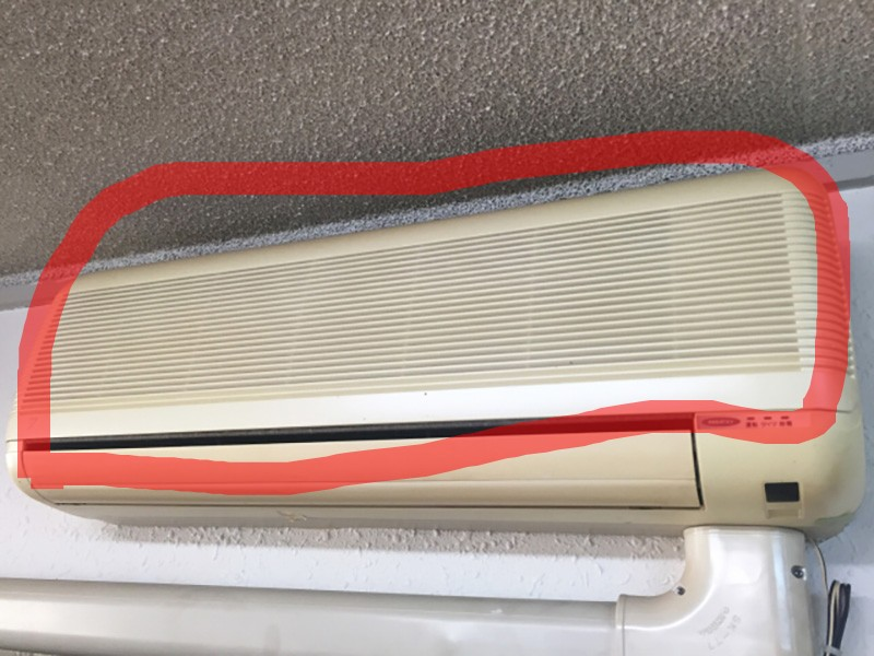 エアコン掃除について エアコンの赤いパネルを外して、網目を洗えばエアコン効率変わりますか？ そこまで変わらないのなら外して欠けたりして壊れたら嫌なので取り外してまで掃除はしないのですが、