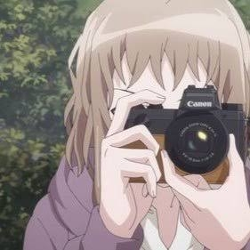 アニメキャラの小宮恵那が使ってるPowerShotG5Xって性能いいんですか？ 性能いいなら買おうかなと思ってるんですけど、カメラに詳しい人教えてください。