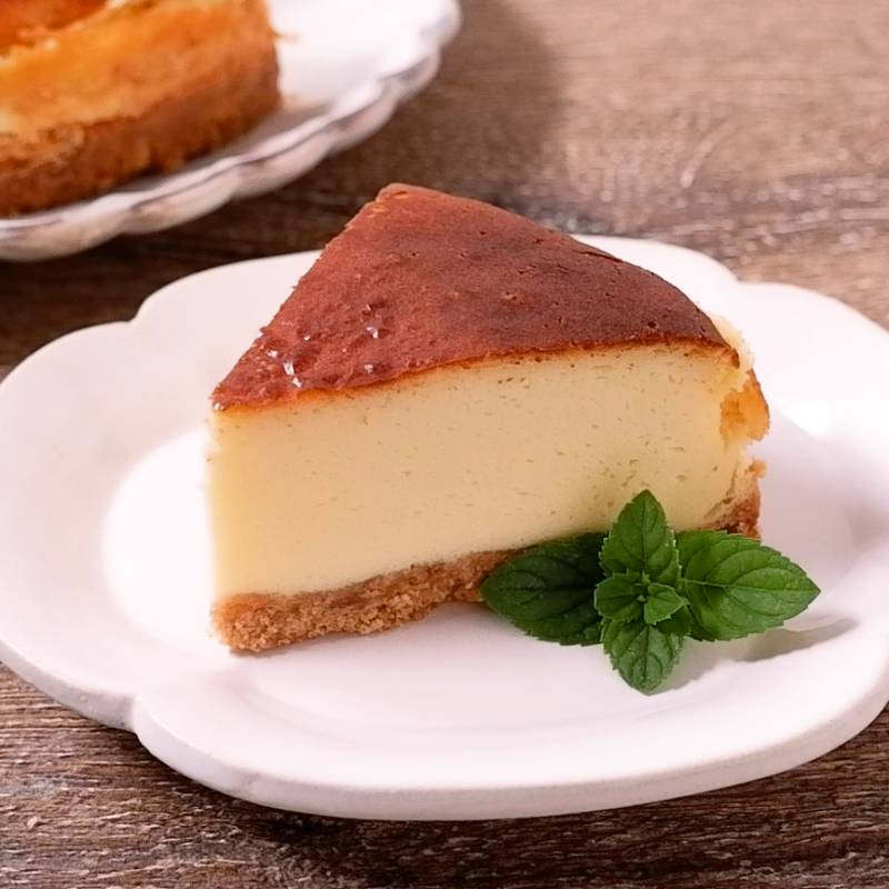 ベイクドチーズケーキは好きですか？ それともチーズケーキといえば「レアチーズ」ですか？ (^ω^)ｂ