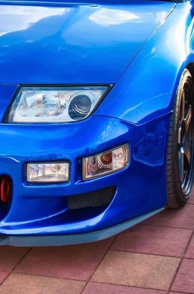 写真のZ32のようにコーナーランプ部分をポジションにできるランプを
