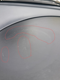 ダッシュボードに両面テープの跡 乾いてしまってとれなくなり Yahoo 知恵袋