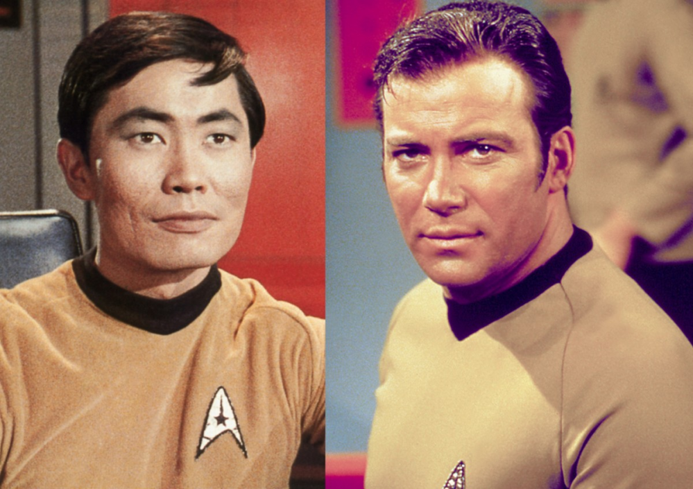 アメリカのテレビドラマ「スター・トレック」の日本語版「宇宙大作戦」では、カーク船長は向かって左の人物を「ミスター・カトー」と呼んでいます。英語版では何と呼んでいますか？