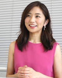6月29日が36歳の誕生日のフジテレビアナウンサーの松村未央ちゃんに似合いそうなコスプレって何だと思われますか？