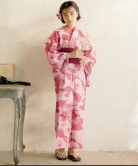 浴衣の色について 高一です 彼氏と花火大会行くのですが この浴衣 Yahoo 知恵袋