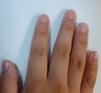 この爪を縦長に綺麗にするには どのような切り方 そしてその切り方 Yahoo 知恵袋