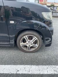 このタイヤはパンクしているように見えますか 今日ガソス Yahoo 知恵袋