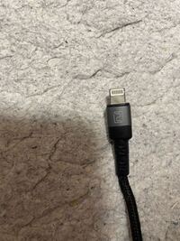 Iphoneの充電器なのですが 壊れてしまっため新しくしようと思 Yahoo 知恵袋
