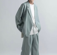 彼氏はあまり服を持ってなくて新しい服着て欲しいな これは似合いそ Yahoo 知恵袋