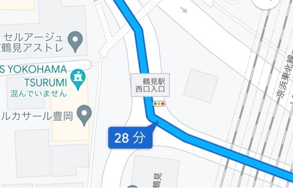 googlemapでこの地点から綱島方面に自転車で行きたいのですがこの交差点の歩道っぽいのがなくわけわからないです。どう通行するのでしょうか？