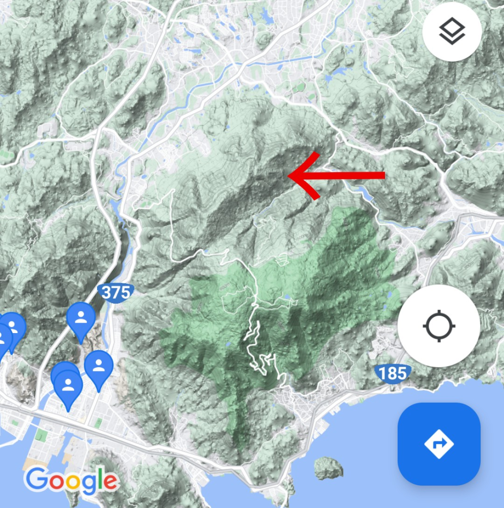 広島県の野呂山をグーグルマップの地形で見ると山が割れていますが、これはどうしてこうなったと思われますか。 断層があるのでしょうか。 よろしくおねがいします。