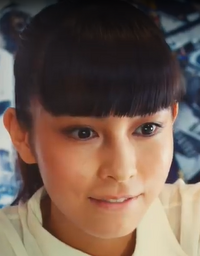 Adobeのcmに出てくるこの女の子の名前を教えてください Yahoo 知恵袋