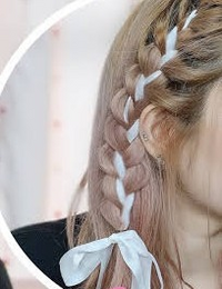 文化祭での髪型について 画像のようにリボンを使ったサイド編み込み Yahoo 知恵袋