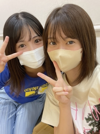 Akb48の写真の佐藤妃星ともう１人の可愛い方の名前を教えて下さ Yahoo 知恵袋