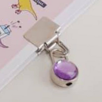 よく手帳やノートで鍵付きがあると思うんですが画像の矢印部分の金具ってどこに売 Yahoo 知恵袋