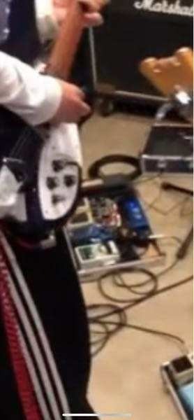 ギタリストさん達に質問です、、このエフェクターボード何が 
