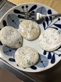 お餅のこれ カビでしょうか 泣 見事にカビですね 次回から Yahoo 知恵袋