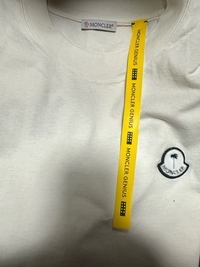 MONCLERについて質問です。先日MONCLERのTシャツを買いました