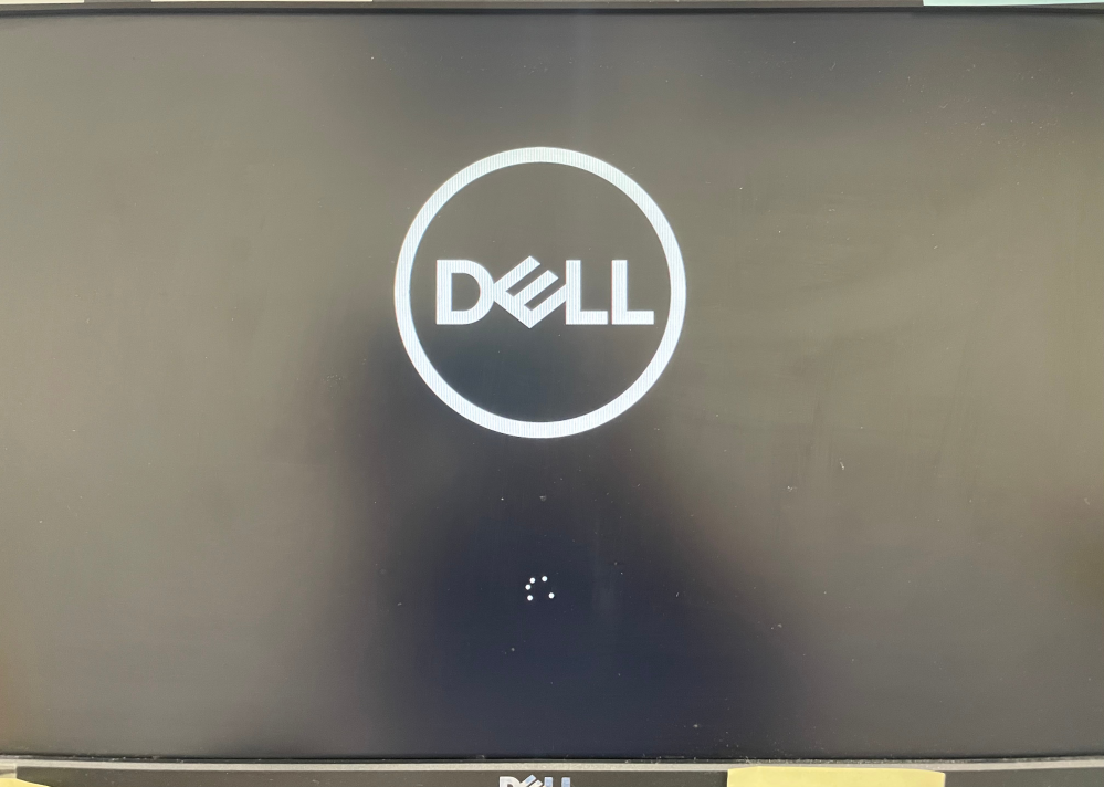 DELLのPCを使用していますが、昨日更新してシャットダウンを選 