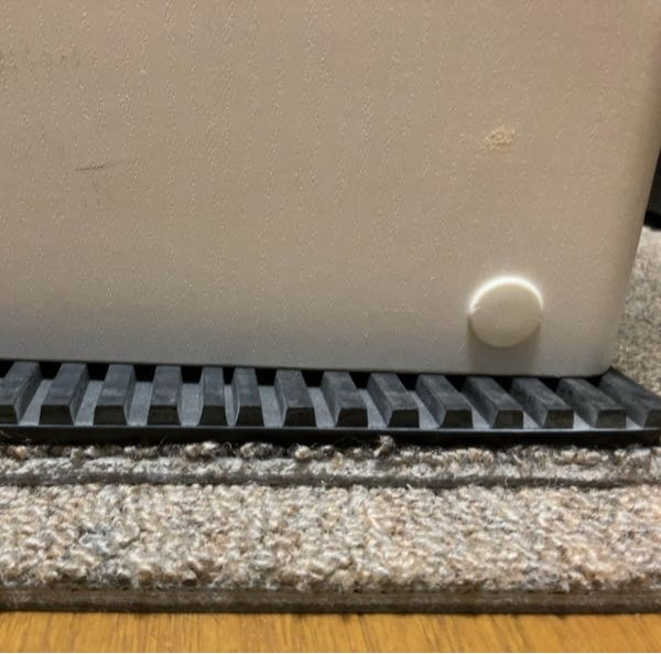 電子ピアノの階下への打鍵音対策として防音マット2枚防振ゴム1枚の