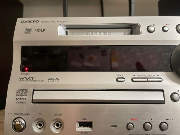 ONKYOの古いコンポをBluetooth接続で聴きたいと思い、後付けでし