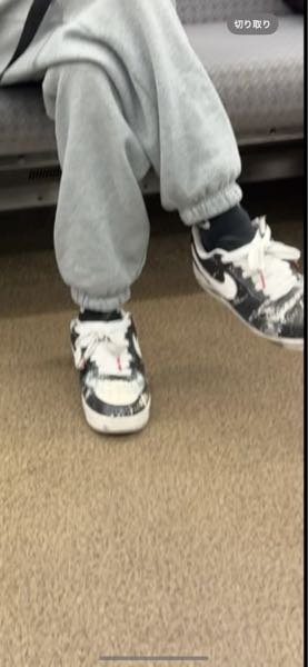 これはなんの靴ですか？名前教えてください！NIKEです！
