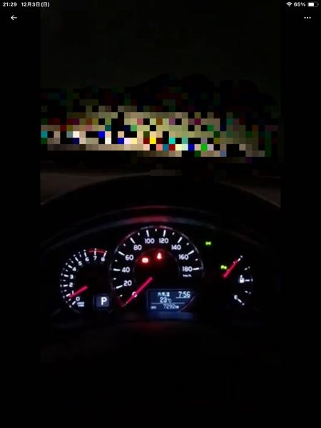 内装です。わかる方いますか。こちらの自動車のメーカー、車種をご教授ください。