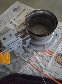 コロナ石油ストーブ(RX2213Y)の芯を取り替え中、点火装置の