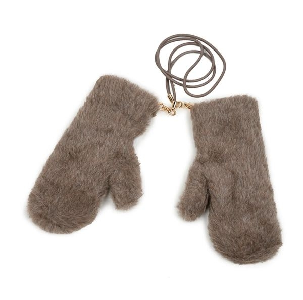 マックスマーラのテディベアのミトンをお持ちの方に質問です。実際