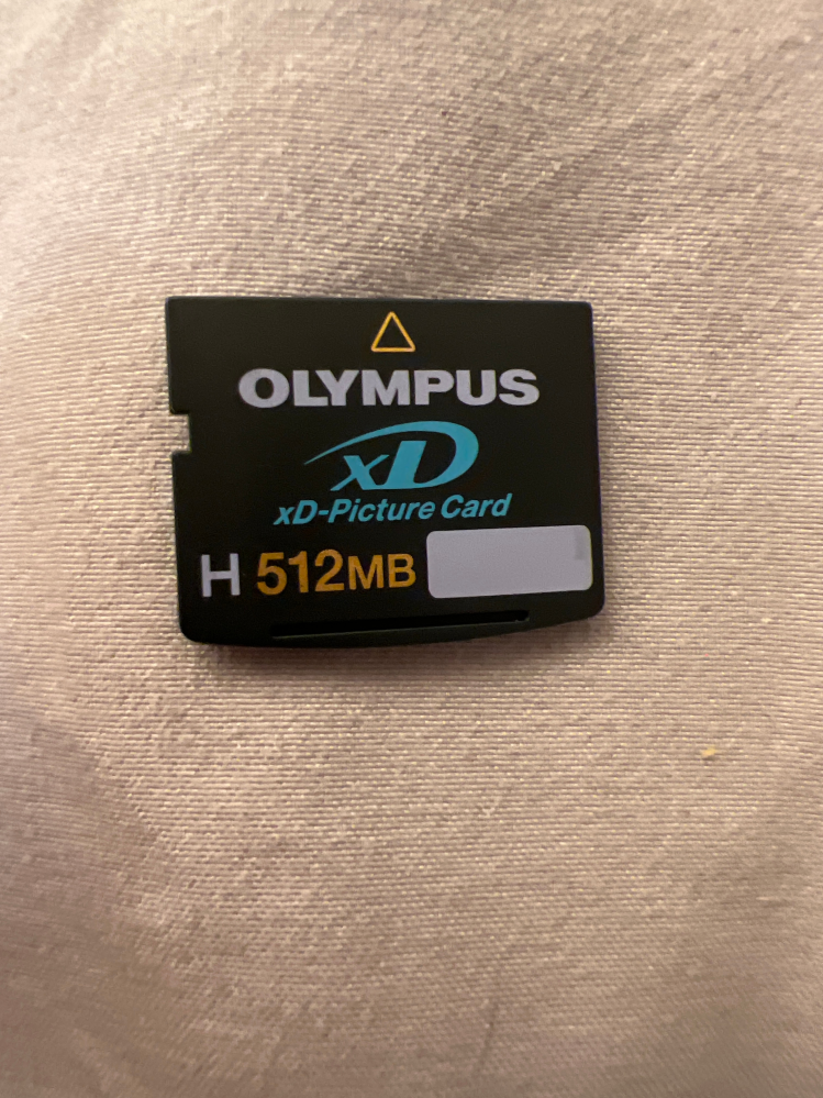 富士フイルム デジカメ sdカードなし 動作確認済み fujifilmという昔のデジカメなんですけど、写真のsdカードのデータを