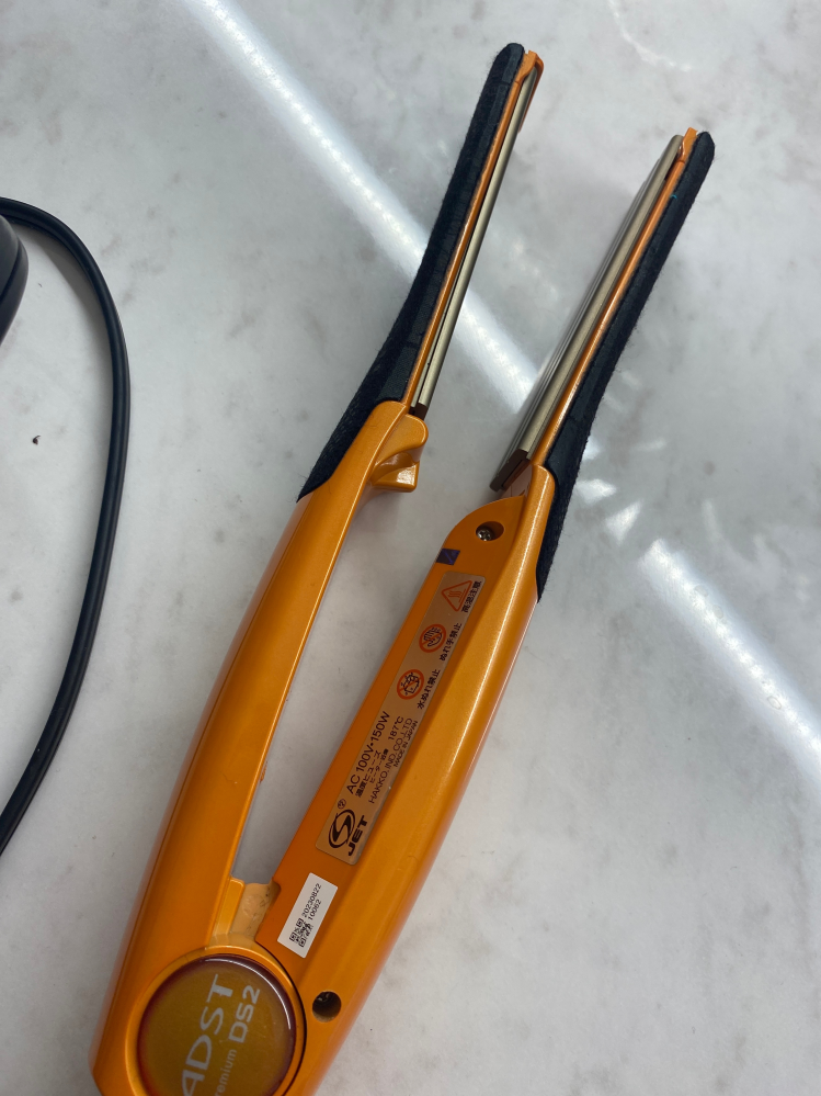 アドストDS2というヘアアイロンをメルカリで買ったのですが正規品か