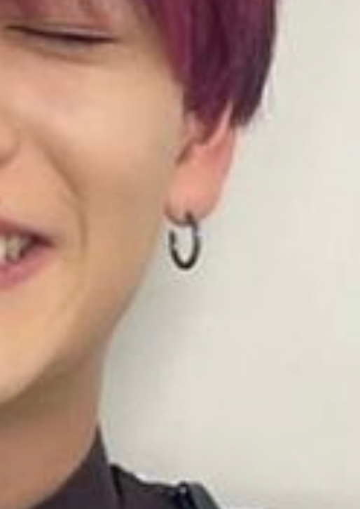 Fantasticsの中島颯太くんが着けているこのピアスどのブランドのもの