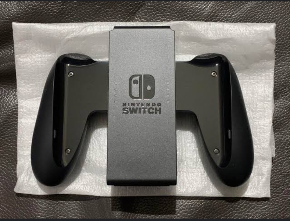 Switchの有機ELを売るのにJoy-Conグリップだけなくて - Yahoo