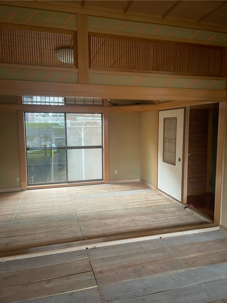 和室の2つ間を一つの部屋にしたいのですが、欄間部は撤去するのは勿体 