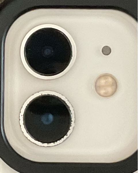 iPhoneXR(カメラ周りに傷あり、カメラは無事に作動します。) iPhoneの下取り条件が｢カメラが動作し、すべてのレンズに損傷