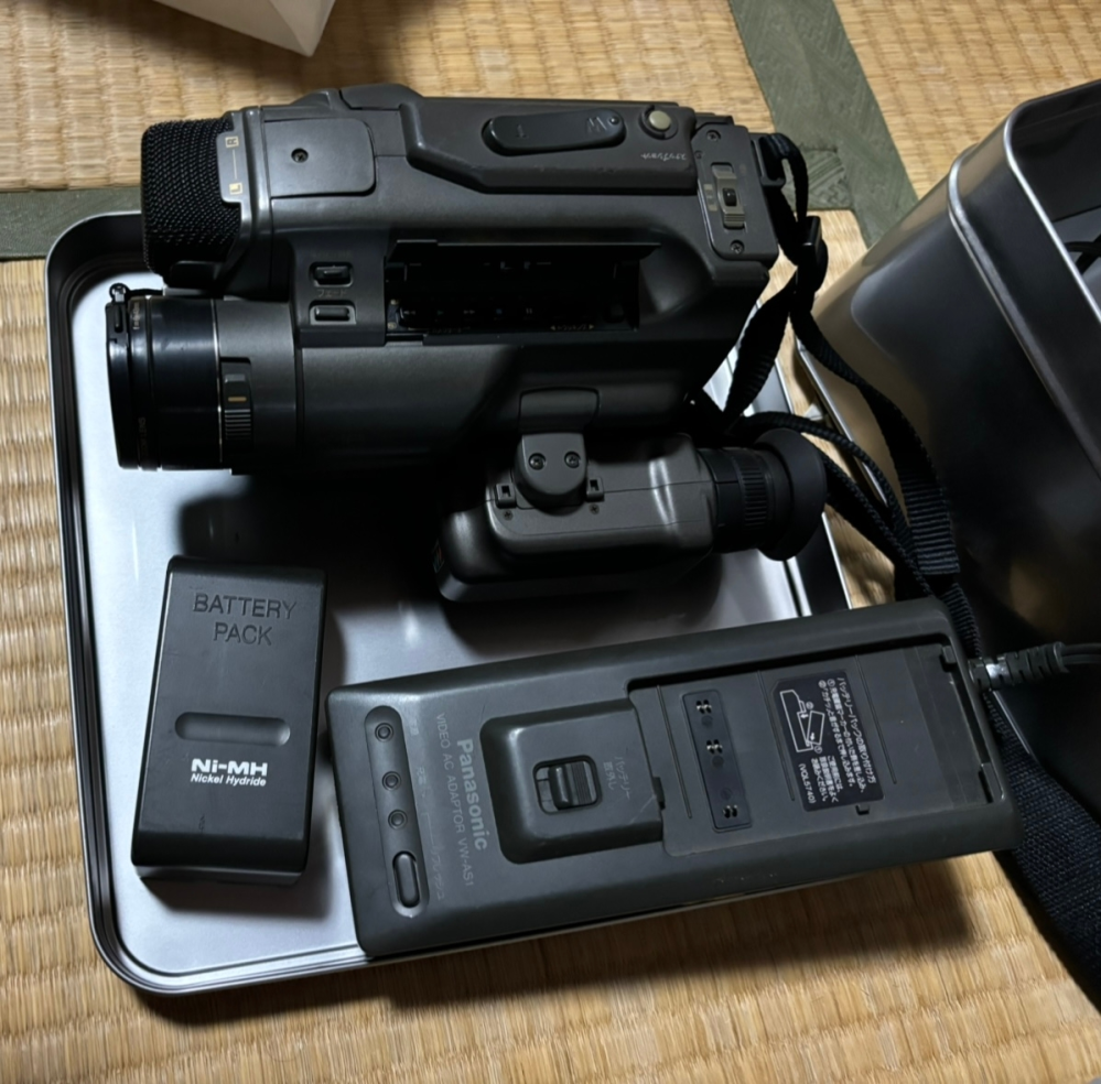 実家から出てきた古いビデオカメラが使用できず困っています。型番は