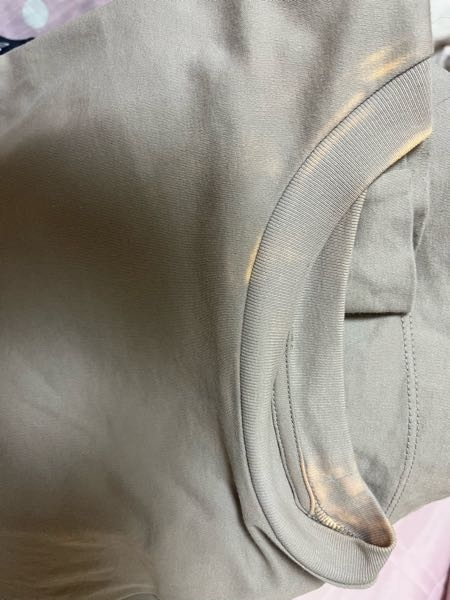 しまむらで購入したTシャツが2回洗濯しただけでこうなってしまいま 