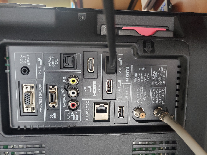 録画機能付きのテレビに外付けブルーレイレコーダーを付けたいのです 