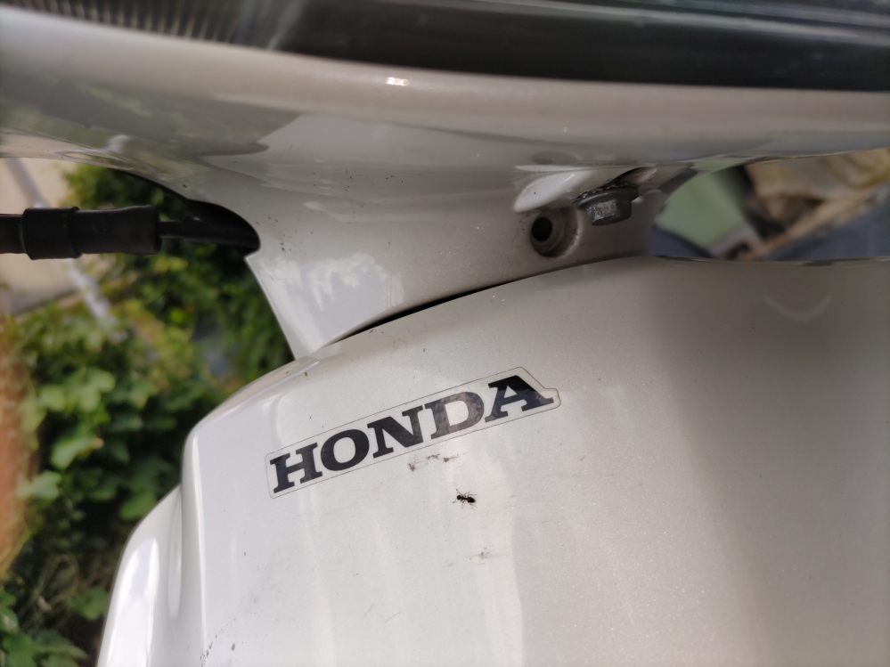 ホンダライブディオzxのライトのネジを無くしました。何mmのネジ