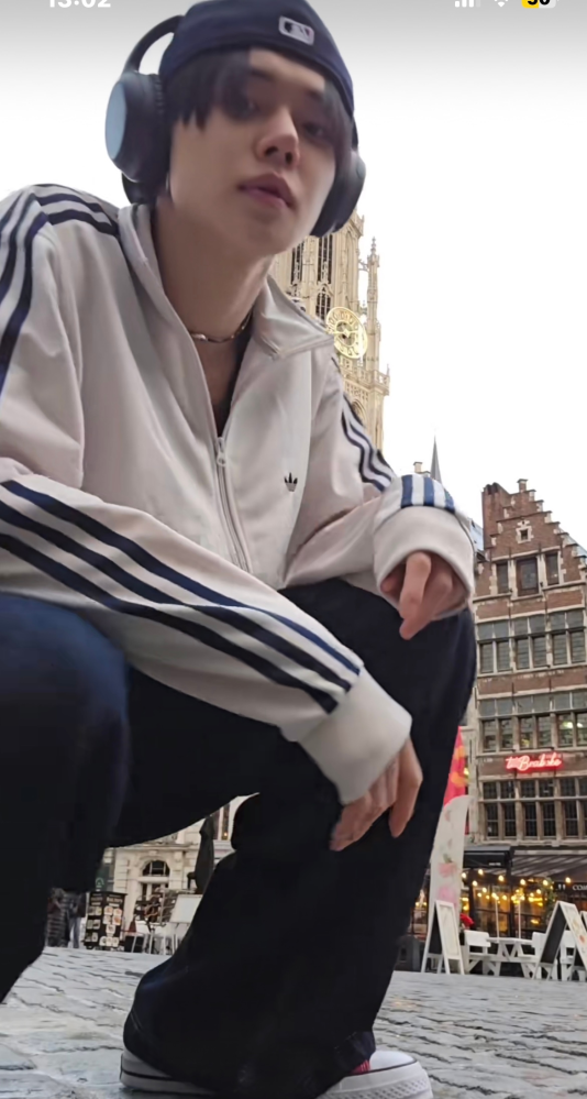 このヨンジュンが着てるadidasのトラックジャケットってどこで