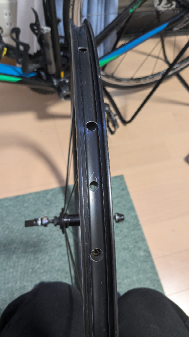 ロードバイクについての質問です。 - giantのSR2622×17という