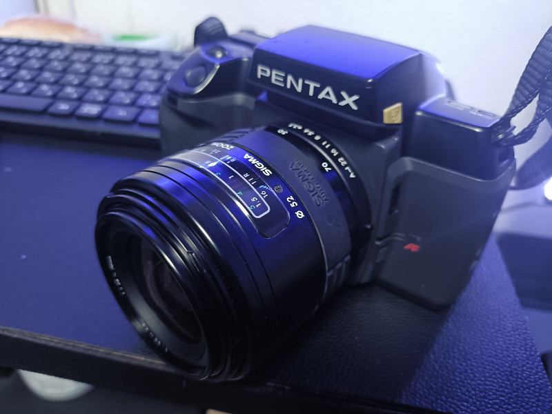 古い30年ほど前のフィルムカメラって価値ありますか？ - 先日