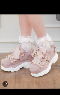 至急ですLIZLISAのこちらの靴のMサイズを購入しました