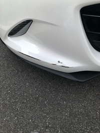NDロードスター100thの右下バンパーを擦ってしまいました。この部分は 