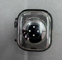 こちらのapple watchは偽物の可能性はありますか？
出品者は新規で外人ぽいです。 https://jp.mercari.com/item/m50520903639?utm_source=ios&utm_medium=share&source_location=share