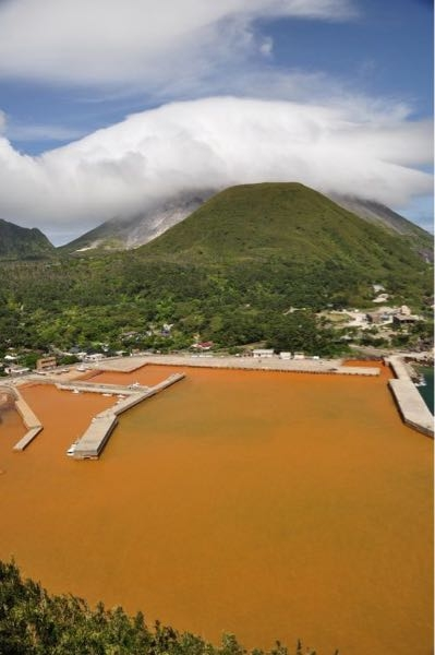 鹿児島の硫黄島は、太平洋戦争で有名なあの硫黄島とは違うのですか？