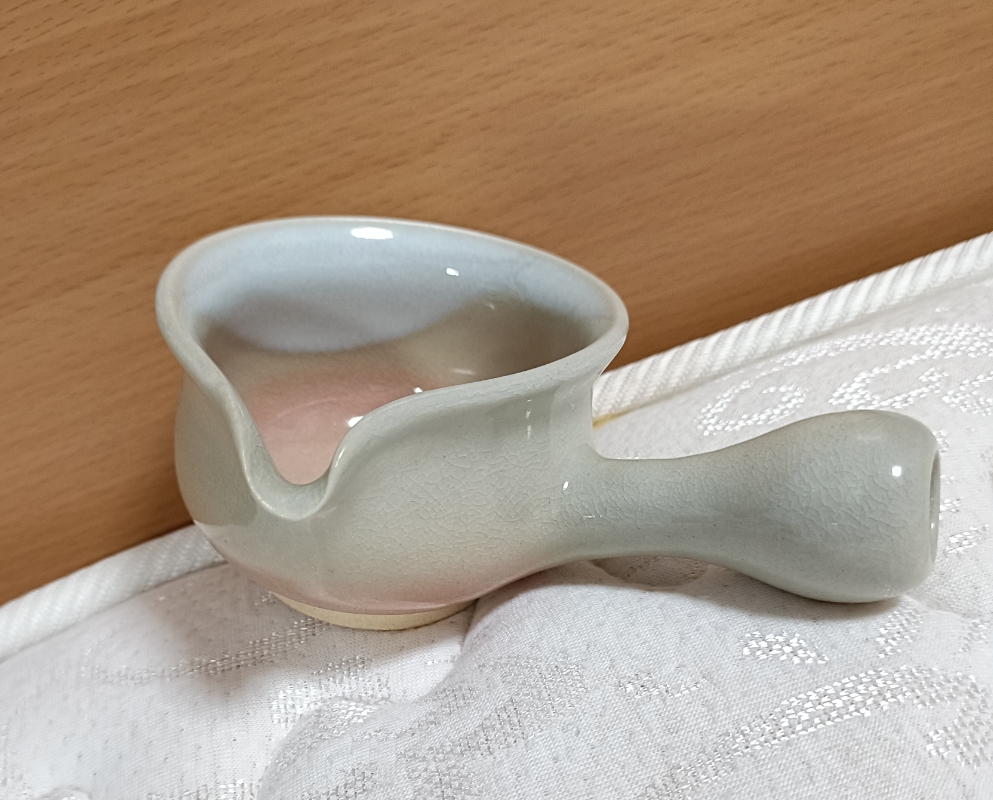 なにかがついたお皿 500x0.jpg
