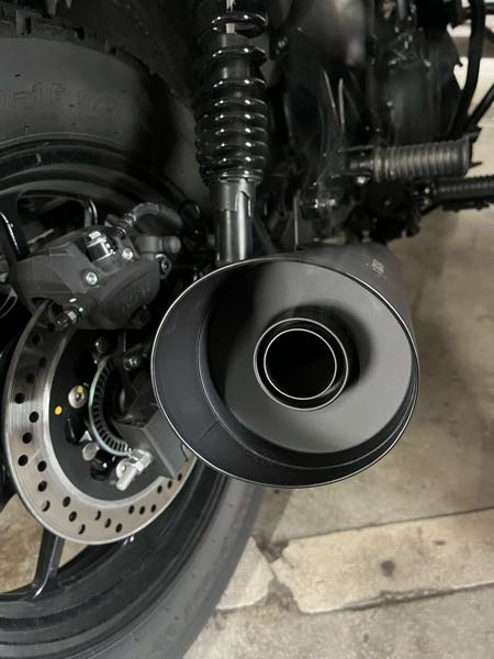 エリミネーター400純正マフラー納車して2日しか使ってません エリミネーター400SEのマフラーが届いたので交換したのですがテ